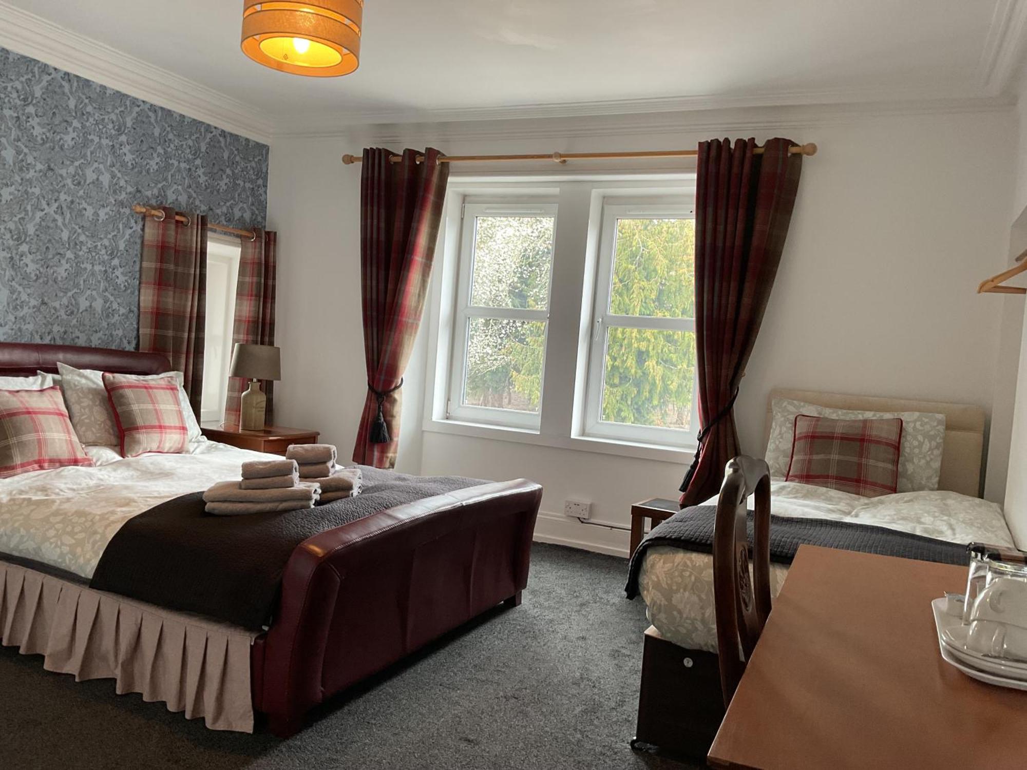 Richmond House Hotel Fort Augustus Exterior photo